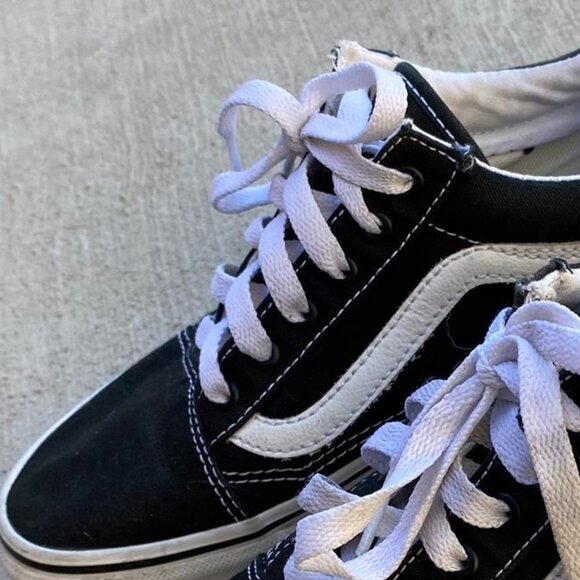 Vans Women's Black Trainers - Picture 2 of 3